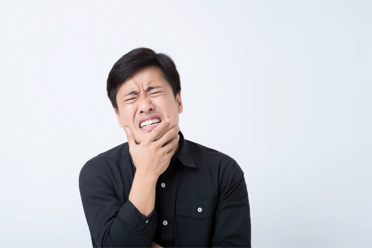 ‌Gigi Hilang Bikin Makan dan Bicara Terganggu? Ini Solusi Permanen yang Direkomendasikan Dokter‌